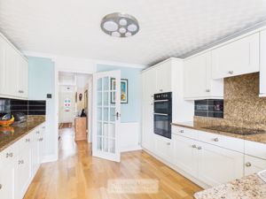 Photo 11- click for photo gallery